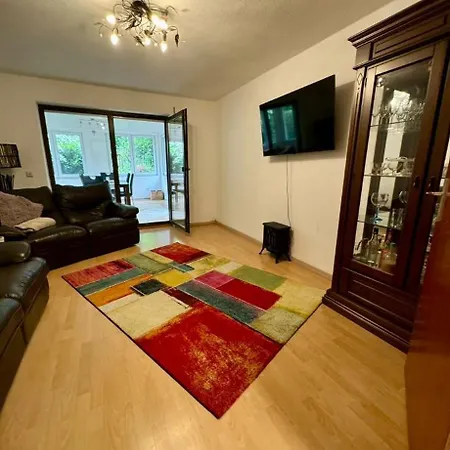 In Odenwald With 3 Double Bedrooms Lejlighed