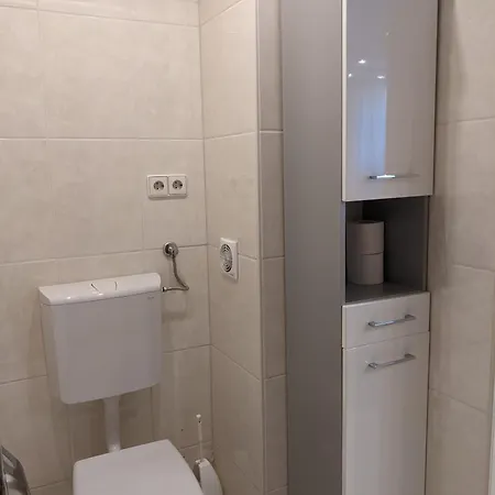 In Odenwald With 3 Double Bedrooms Lejlighed *