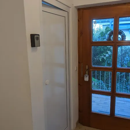 In Odenwald With 3 Double Bedrooms Lejlighed *